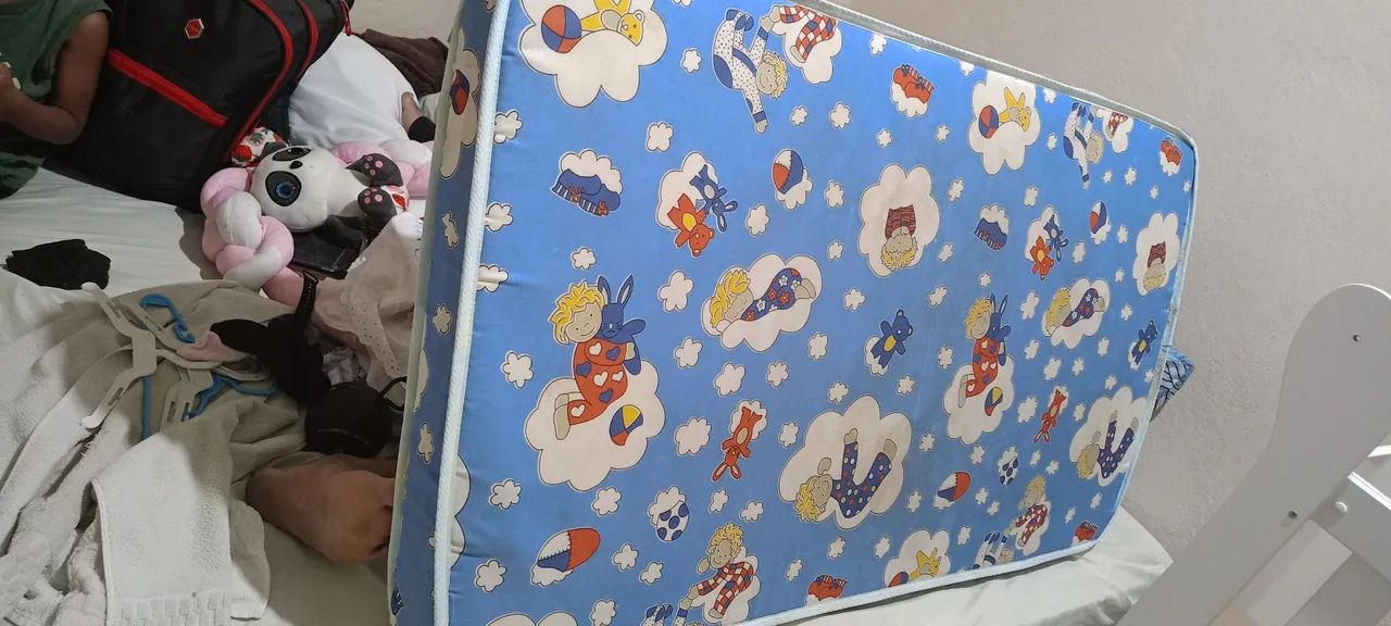 Vende -se colchão de berço.  - Foto 2