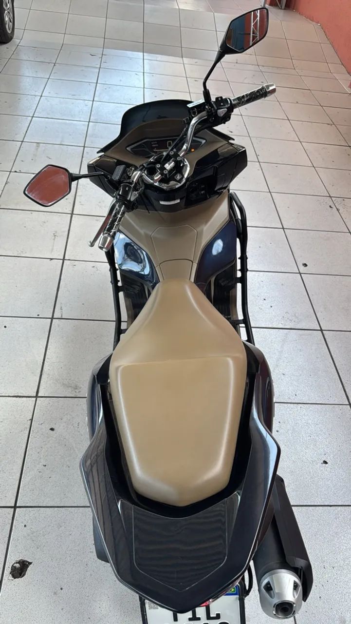 PCX DLX 2025 - Foto 3