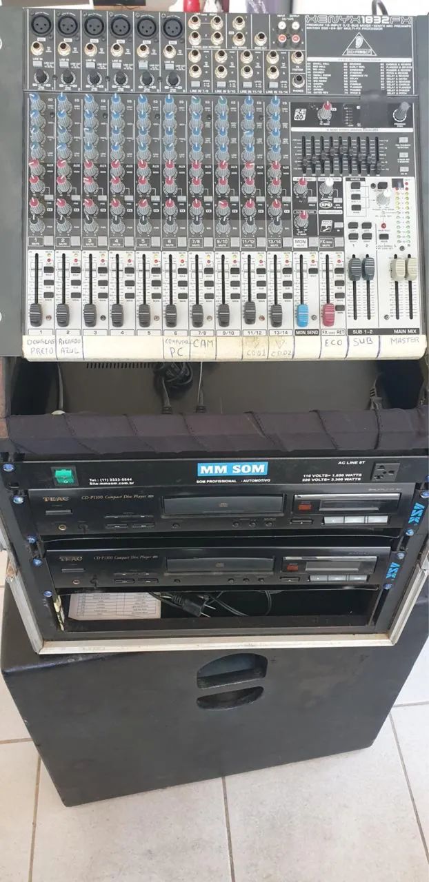 Mesa de som Xenyx 1832fx + CD + Rack - Foto 2