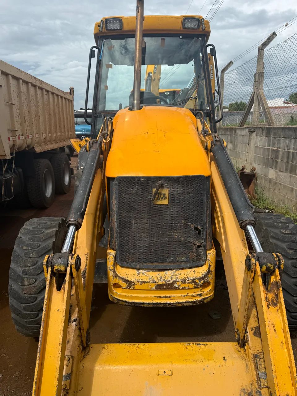 Retro escavadeira JCB 3C Plus - Foto 3