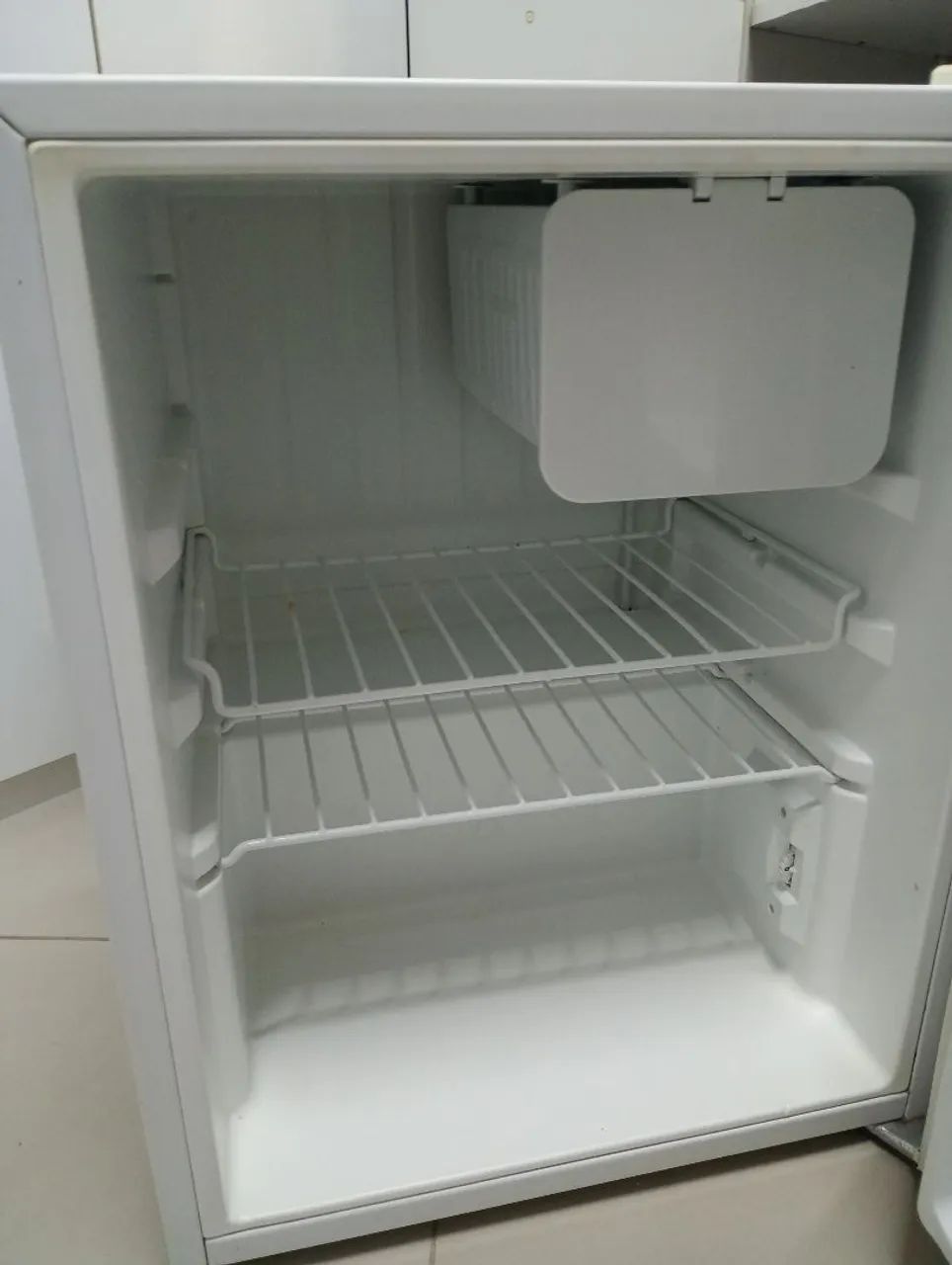 Frigobar Philco ph85  - Foto 2