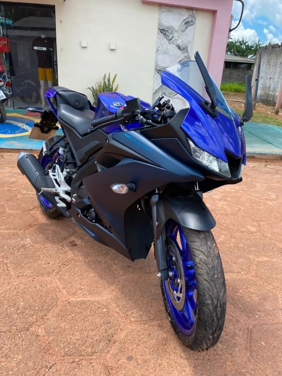 R15 ABS 2025 - Foto 2