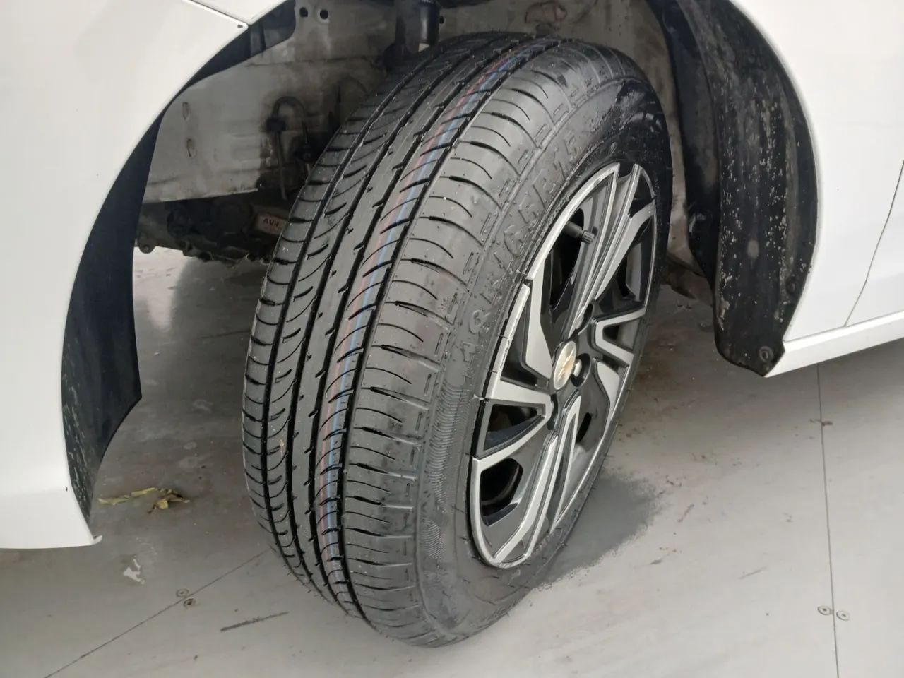 Chevrolet Onix Activ 1.4 8V Flex Aut. 4P, foto 11 de 18