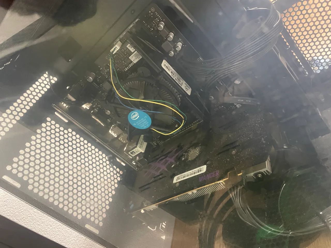 VENDO COMPUTADOR GAMER RX 5500 XT 8GB - Foto 5