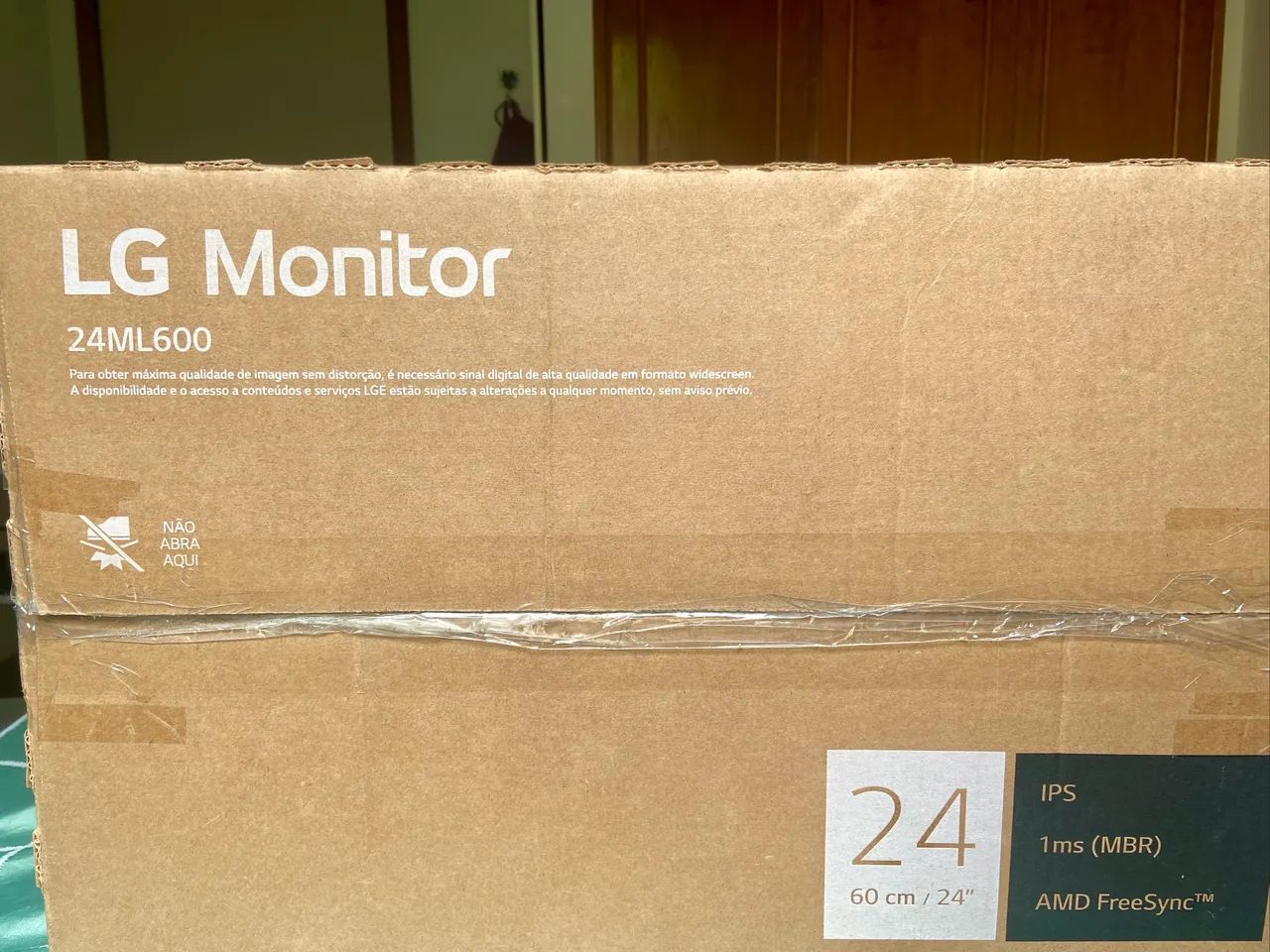 LG 24ML600M, 24 polegadas, Full HD (1920x1080) com painel IPS65126767556482122