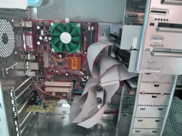 PC Antigo para Manutenção ou Retirada de Peças - Foto 4