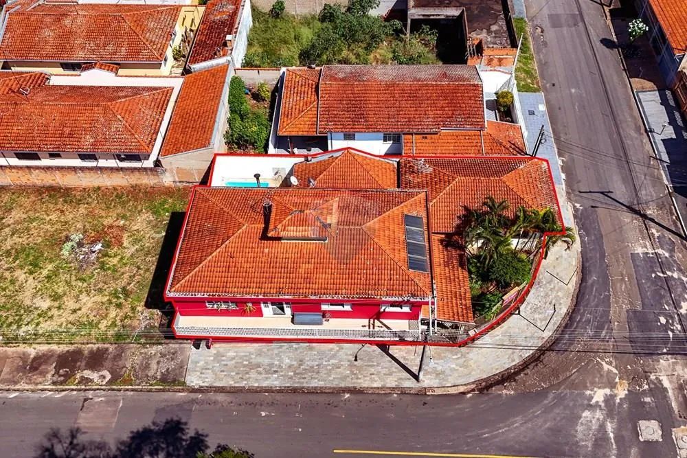 Casa com 3 dormitórios, 1 suite, área de lazer completa. Imóvel comercial completo, com sa - Foto 3