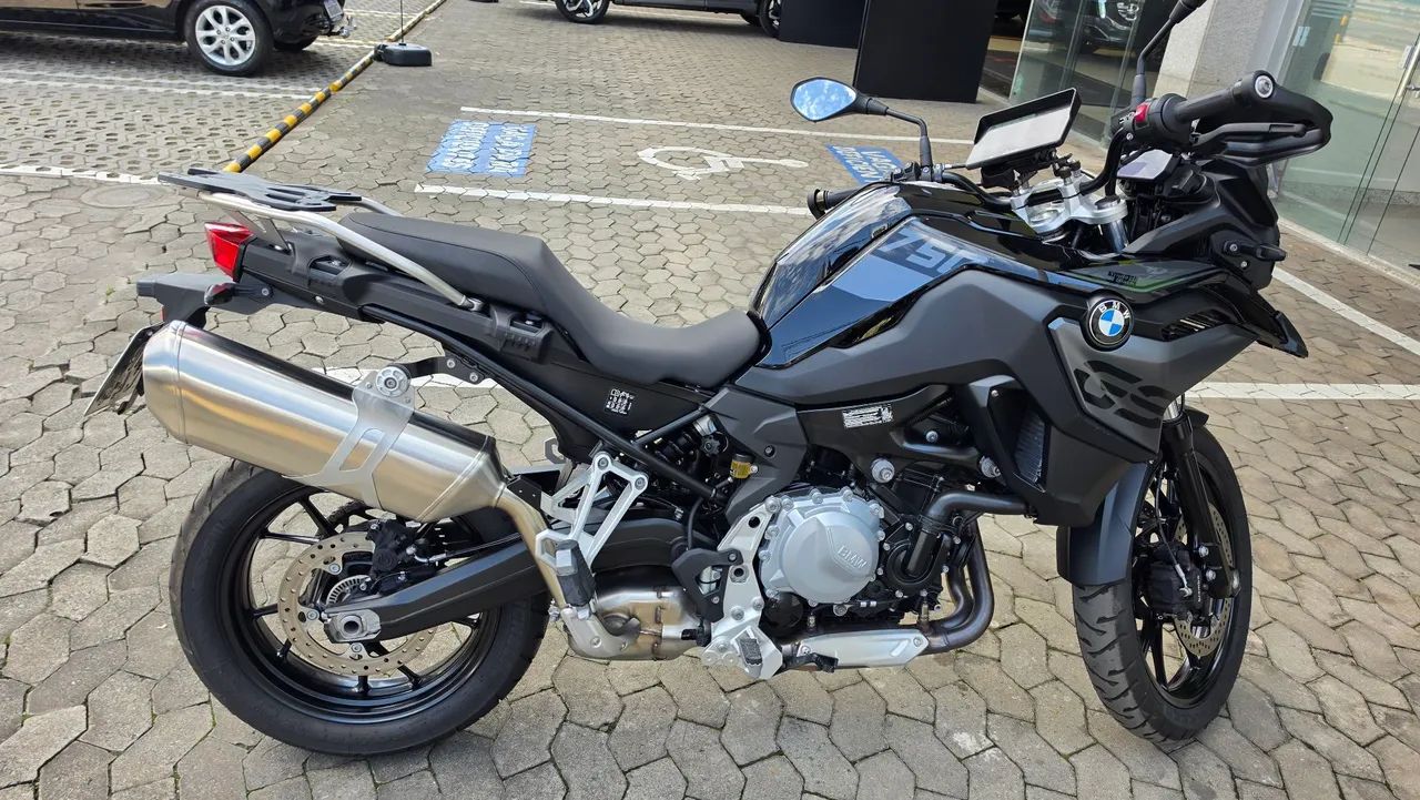 F750 GS TRIPLE BLACK - Foto 5