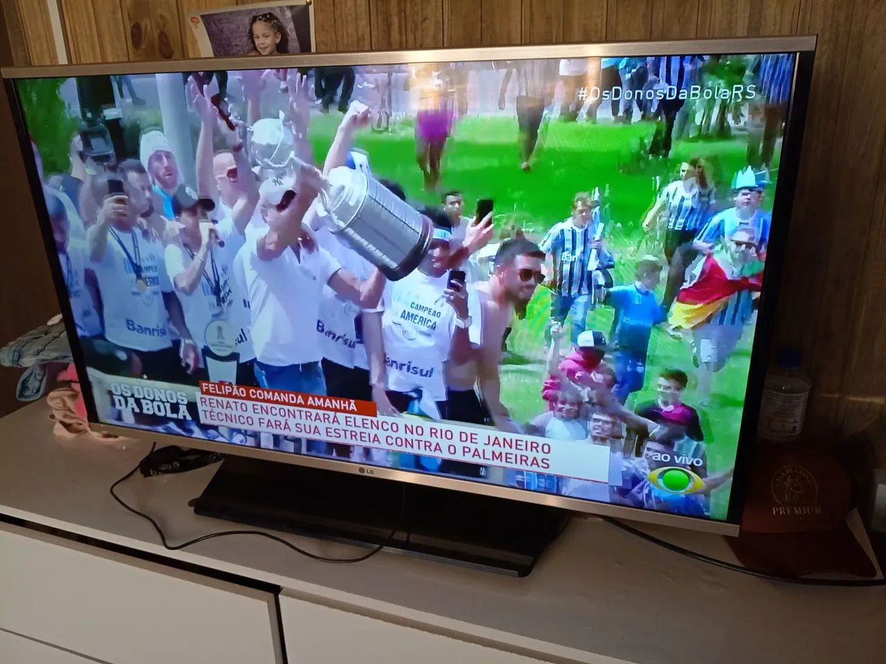 Vendo TV 40 polegadas SMART  - Foto 2