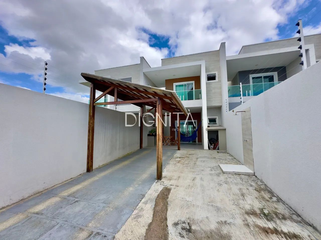Alugo Casa Duplex 3 Suítes em rua privativa- Eusébio - Foto 3