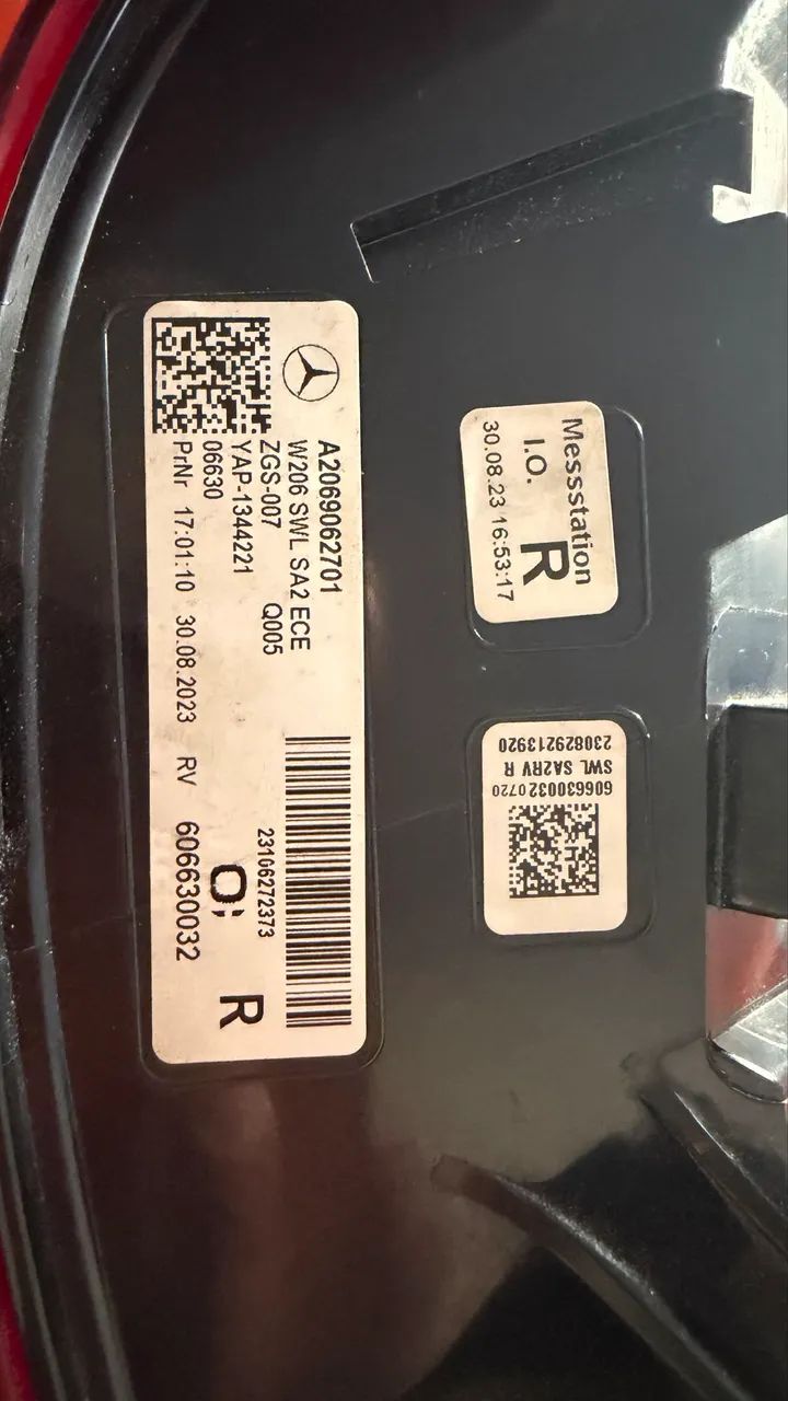 Par de lanternas Mercedes c200, c250 2023. Lado direito  - Foto 11