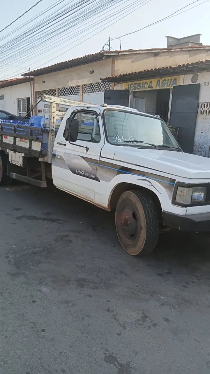 Vendo caminhão D40
