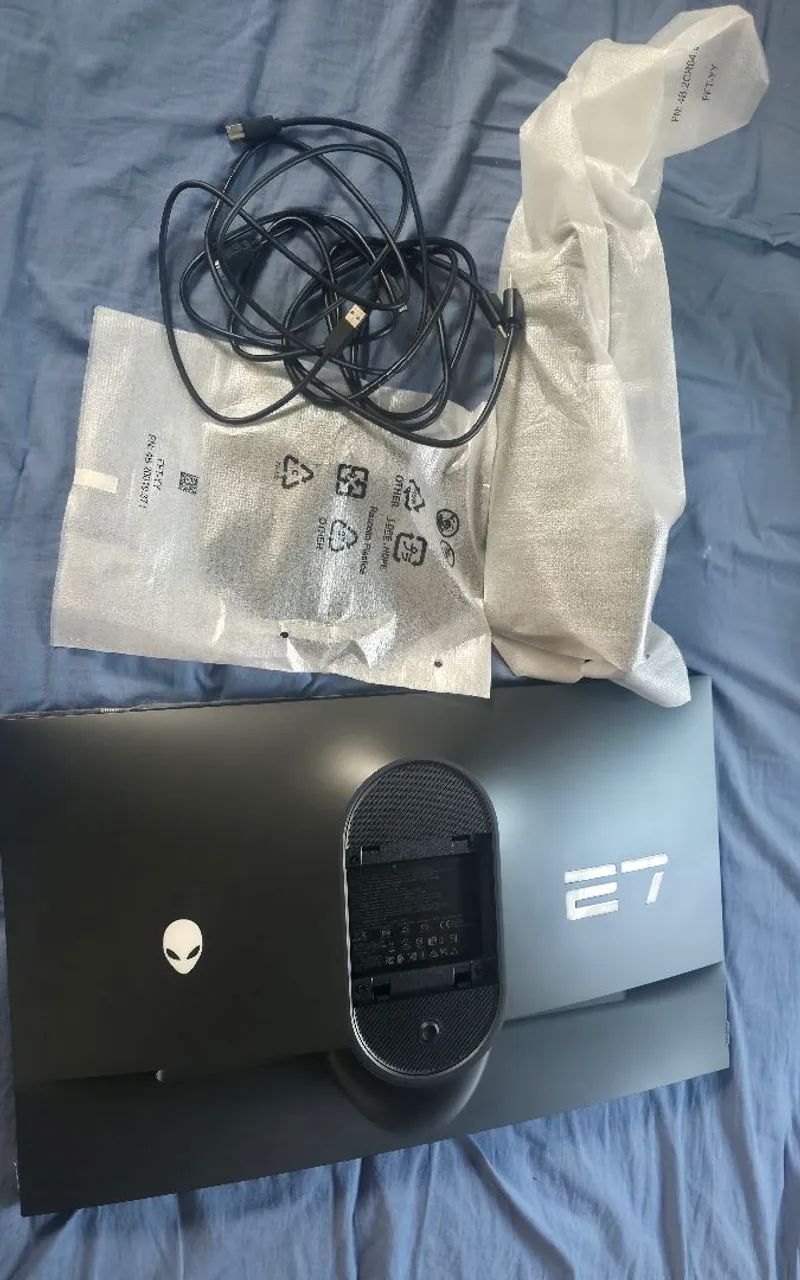 Monitor Gamer DELL Alienware AW2724DM - Foto 4
