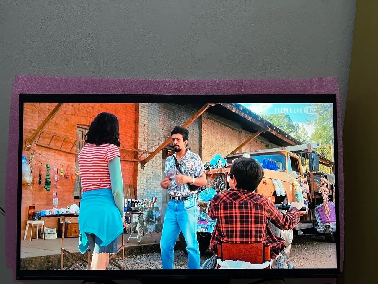 Tv LG 50 polegadas smart com uma linha  inpecetivel