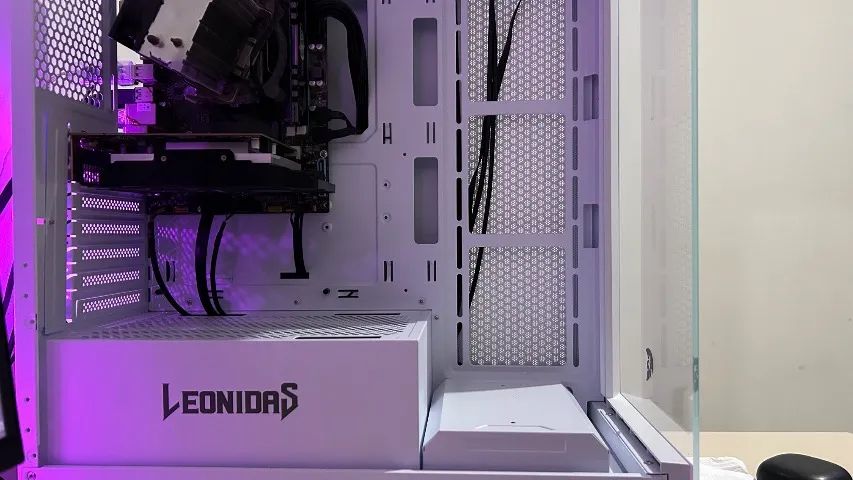 Vc? PC COMPLETO + 2 MONITORES + TECLADO E MOUSE ? - Foto 2