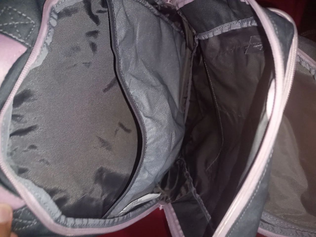 Mochila feminina escolar em ótimo estado - Foto 4