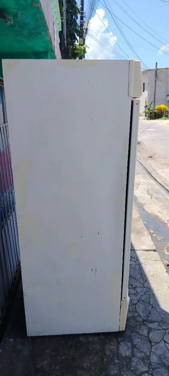 Vendo esse freezer expositor  - Foto 4
