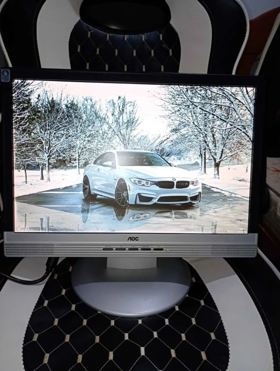 AOC 17-Inch Monitor65713023305219123