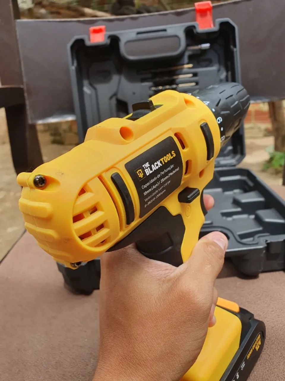 Furadeira Parafusadeira 12V The Black Tools + Maleta | Em até 10x no Cartão  - Foto 5