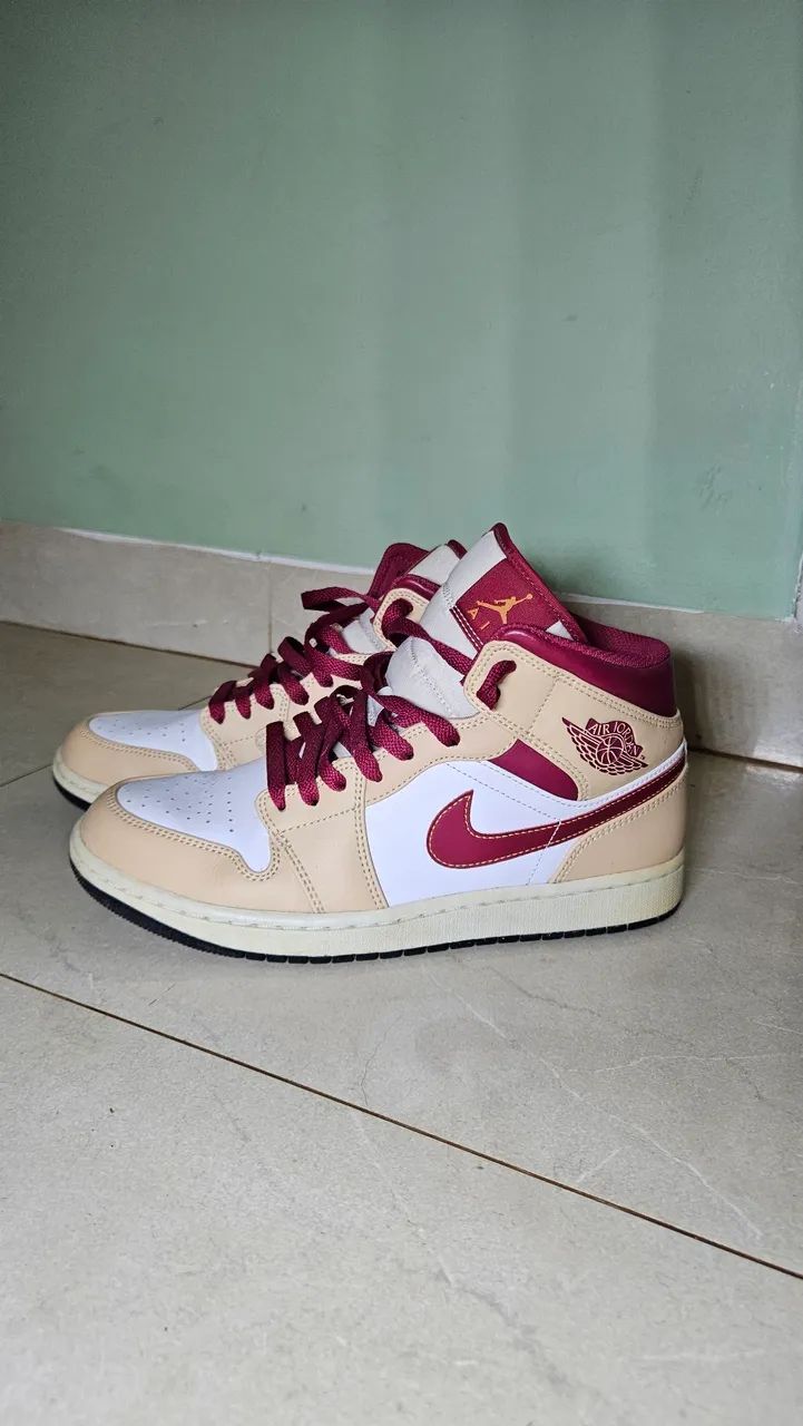 Tenis nike Jordan 1 MID High