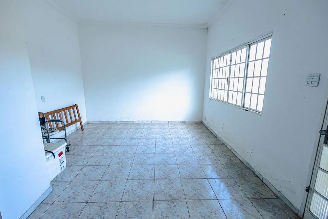 Casa à Venda - São Francisco, 3 Quartos, 500 m2 - Foto 2