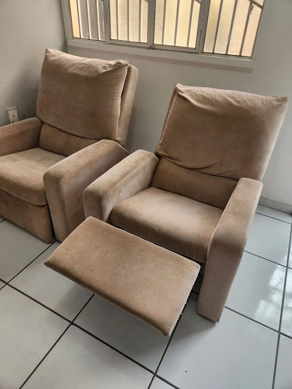 Vendem-se poltronas. 500,00 cada - Foto 2