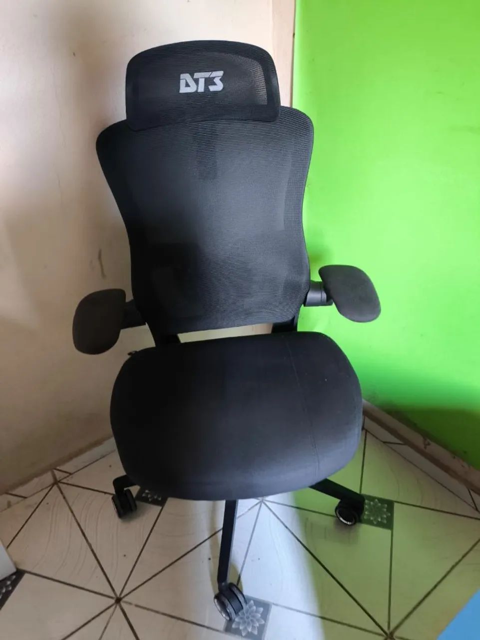 Cadeira ergonômica  - Foto 5