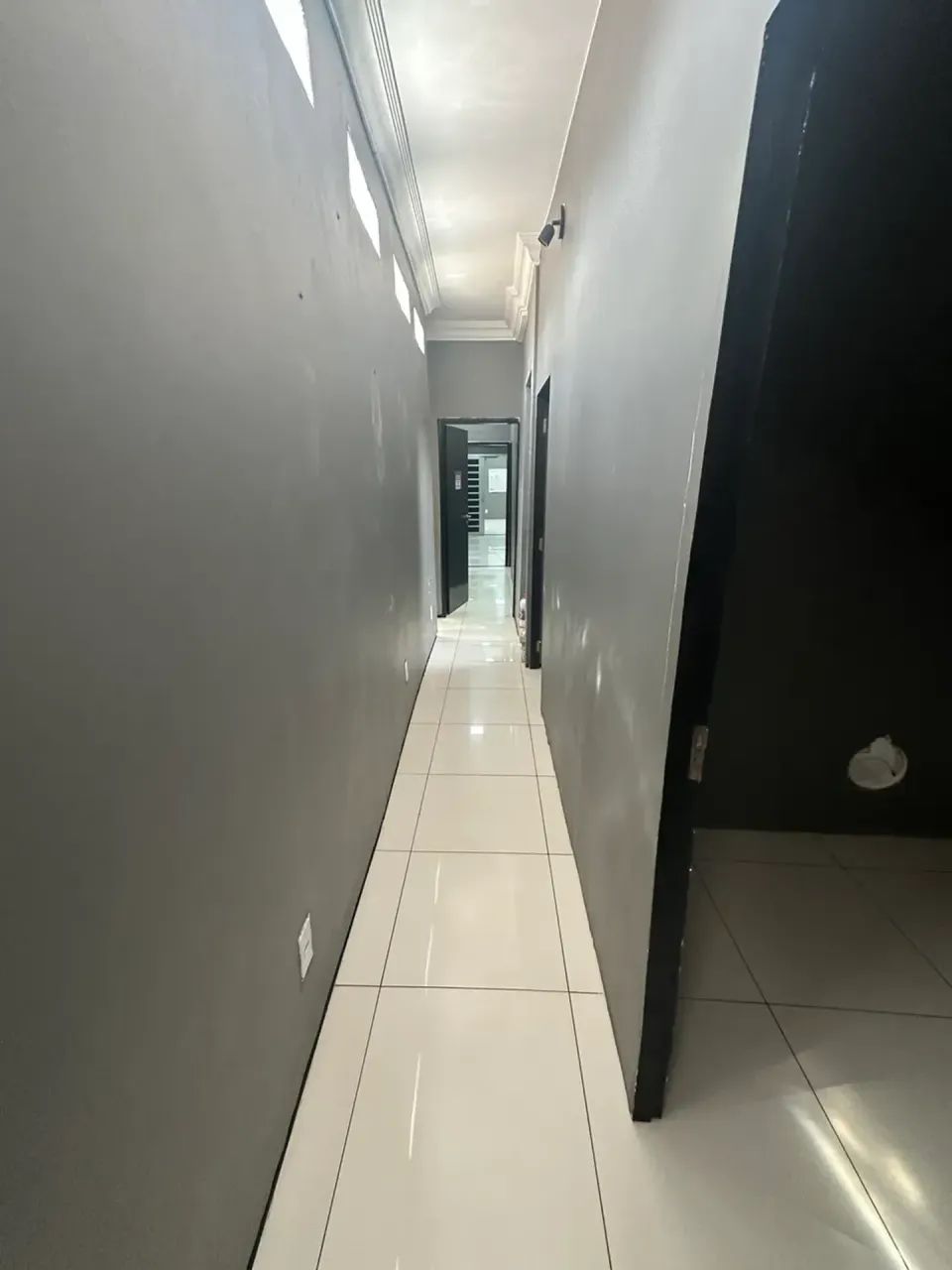 ALUGO PRÉDIO COMERCIAL NO CENTRO - Foto 3