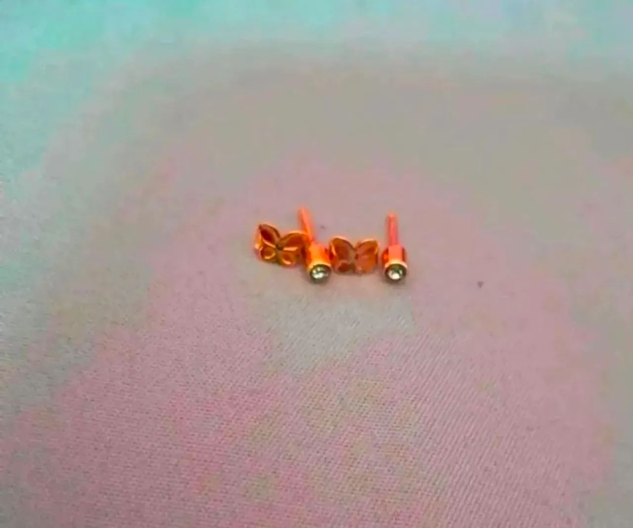 Vendo 2 brincos da rommanel com zirconia - Foto 3