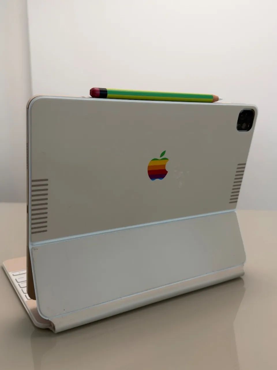 iPad Pro M2 12.9 - 512GB + Apple Pencil + Magic Keyboard - Foto 4