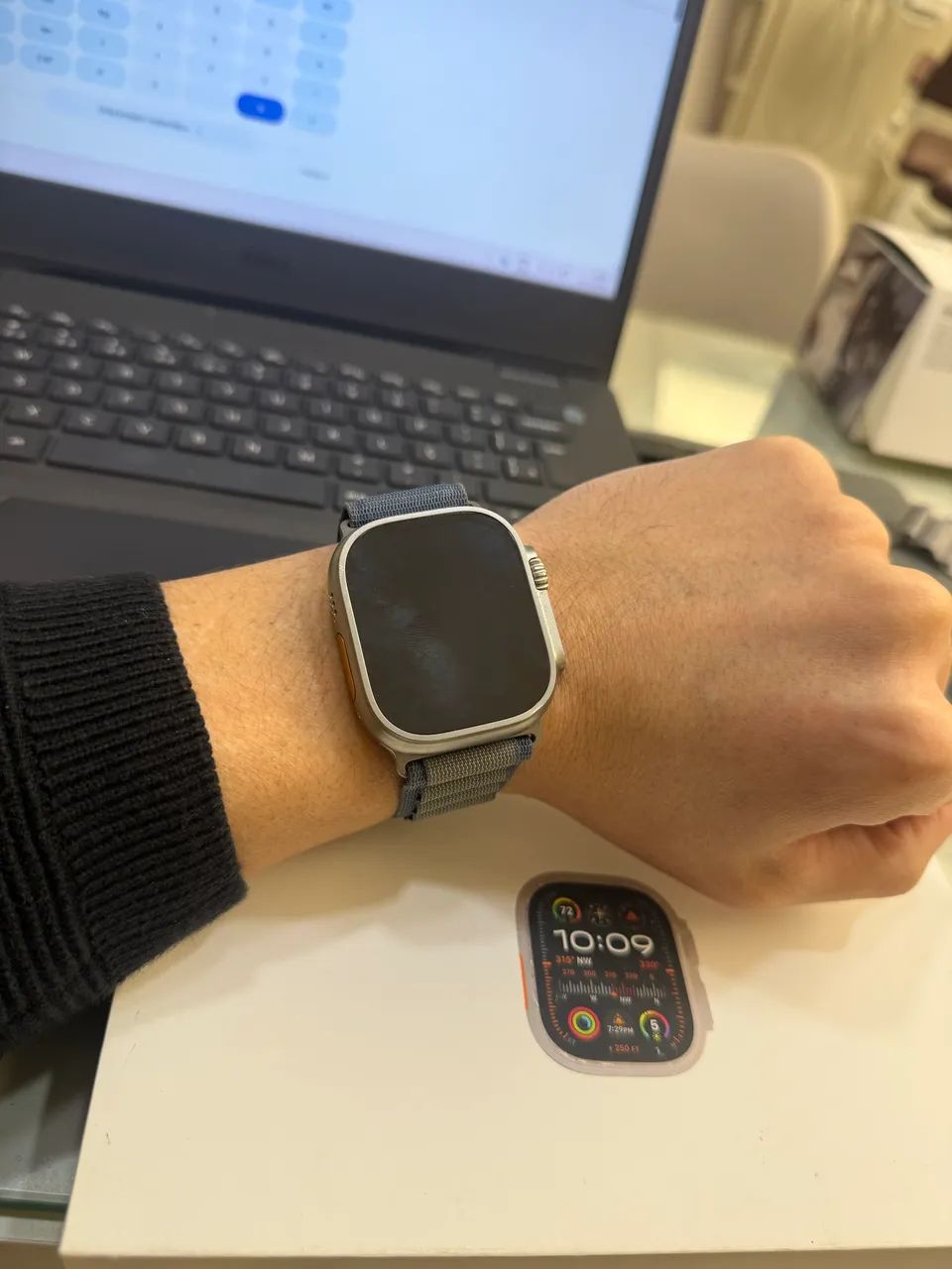 Apple Watch Ultra 2 Titanium - Foto 2
