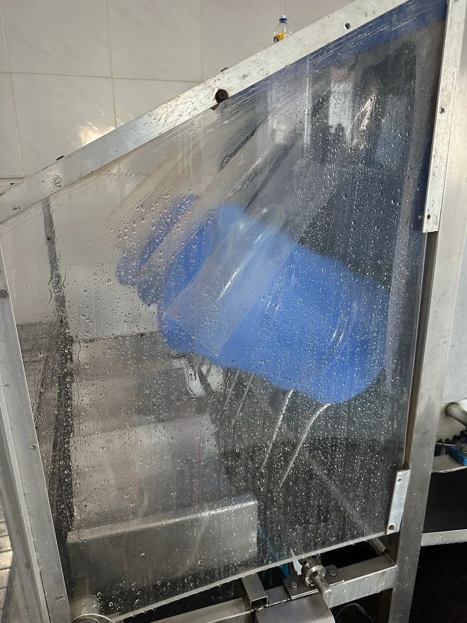 Lavadora e enchedora para fonte de água - Foto 4