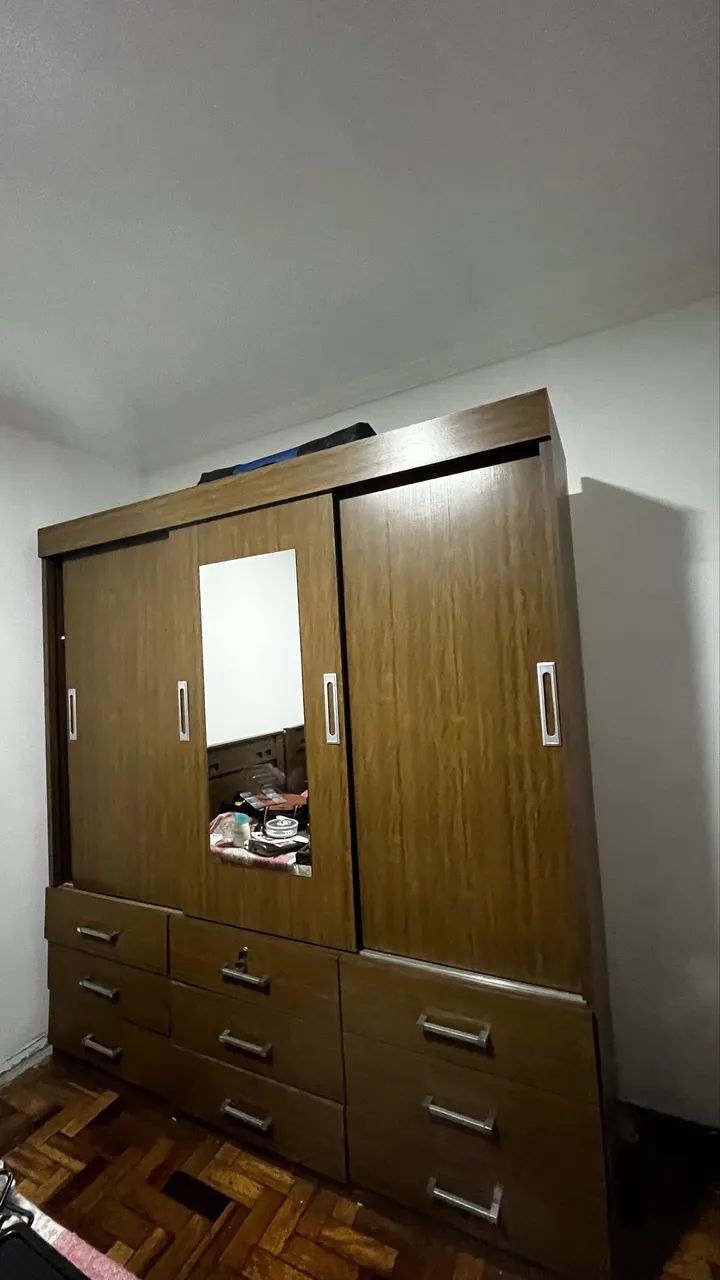 Guarda roupa com espelho - Foto 2