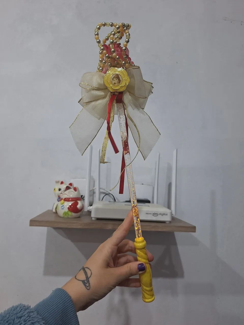 Lote cetro de brinquedo luminoso princesa Disney Bela e a fera original  - Foto 3