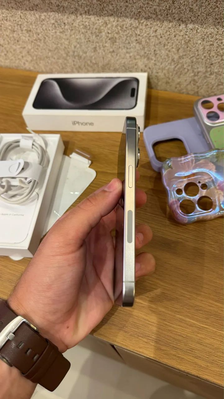 Vendo iPhone 15 pro  - Foto 5