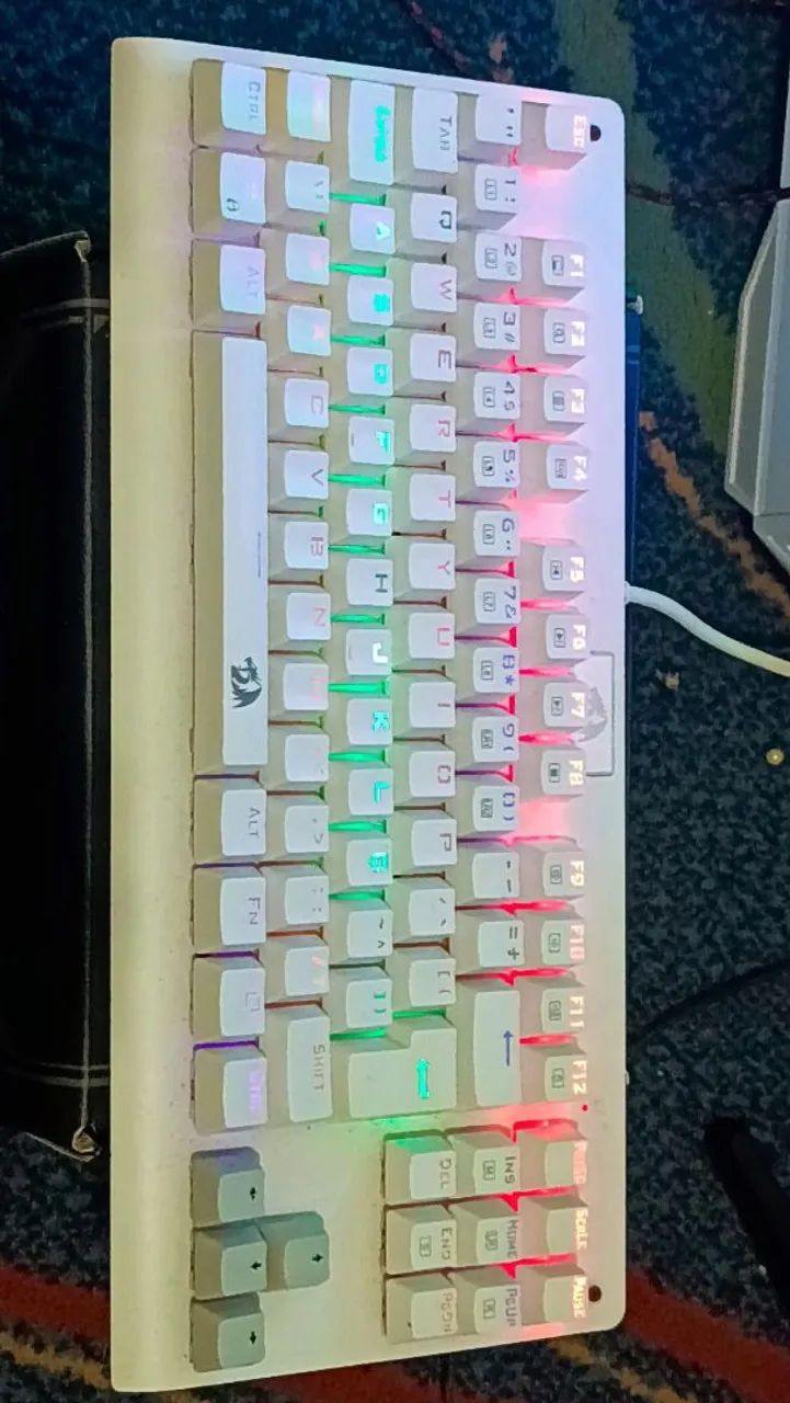TECLADO MECÂNICO REDRAGON DARK AVENGER - BRANCO - Foto 2