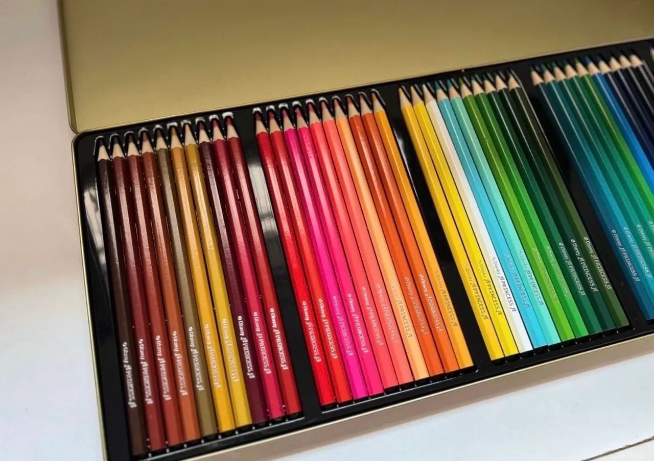 Caixa de Lápis de Cor Disney - 50 cores - Foto 4