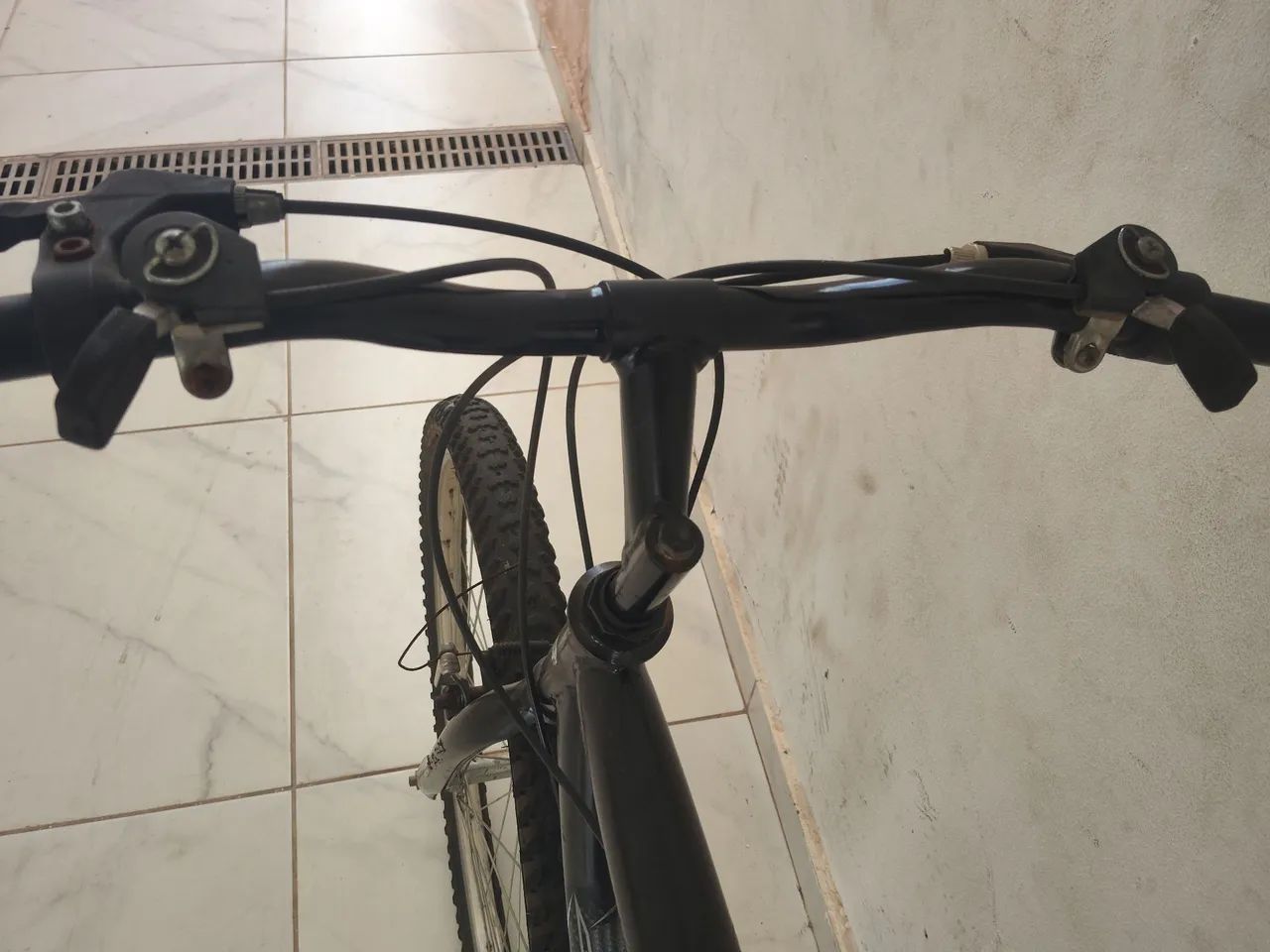 Bicicleta aro 26 com marcha - Foto 5
