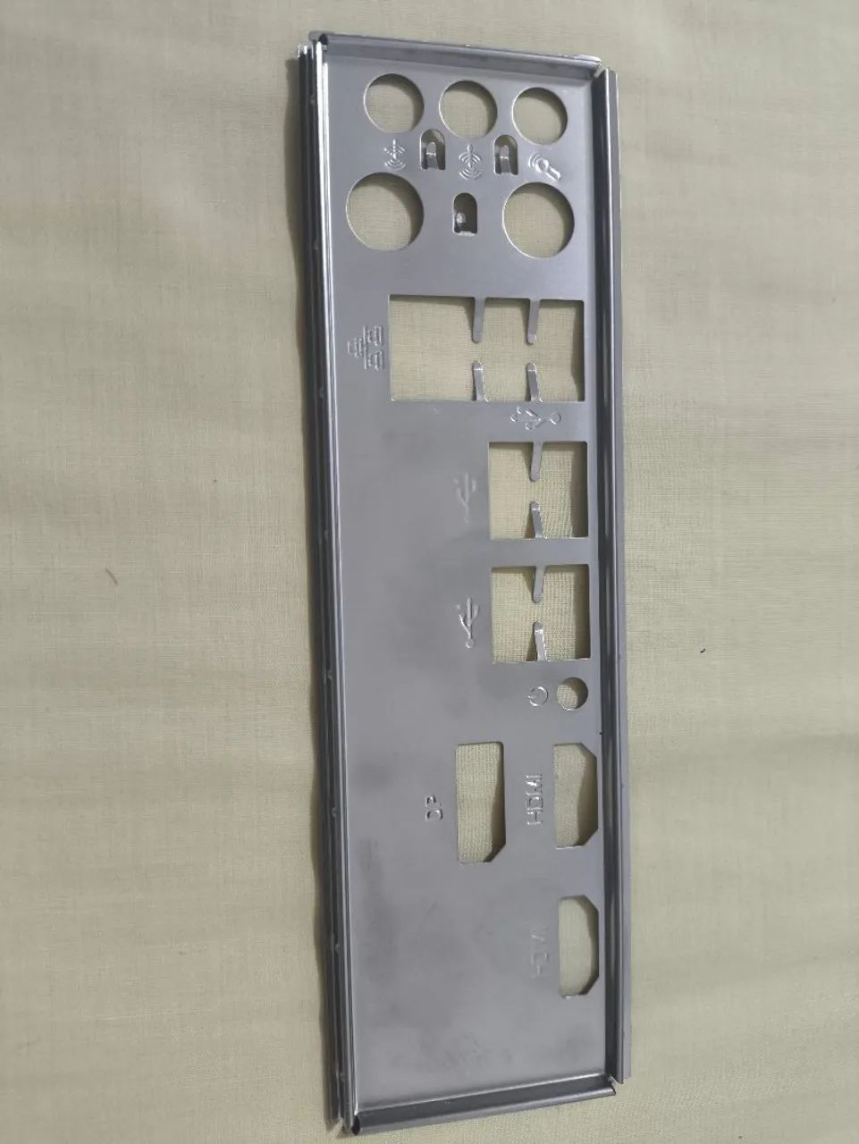 Placa mãe AM4 B450i-PLUS ARGB Mini-itx - Foto 4