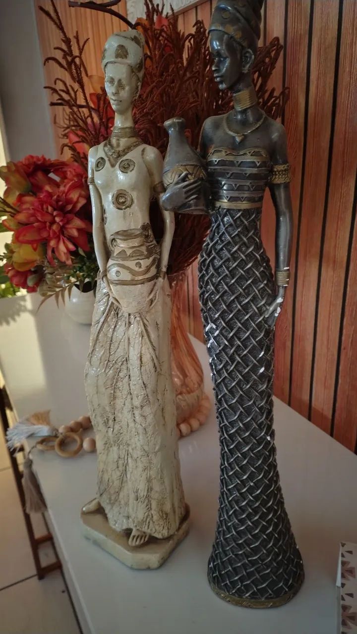 Estatuetas Africanas com vasos - Foto 5