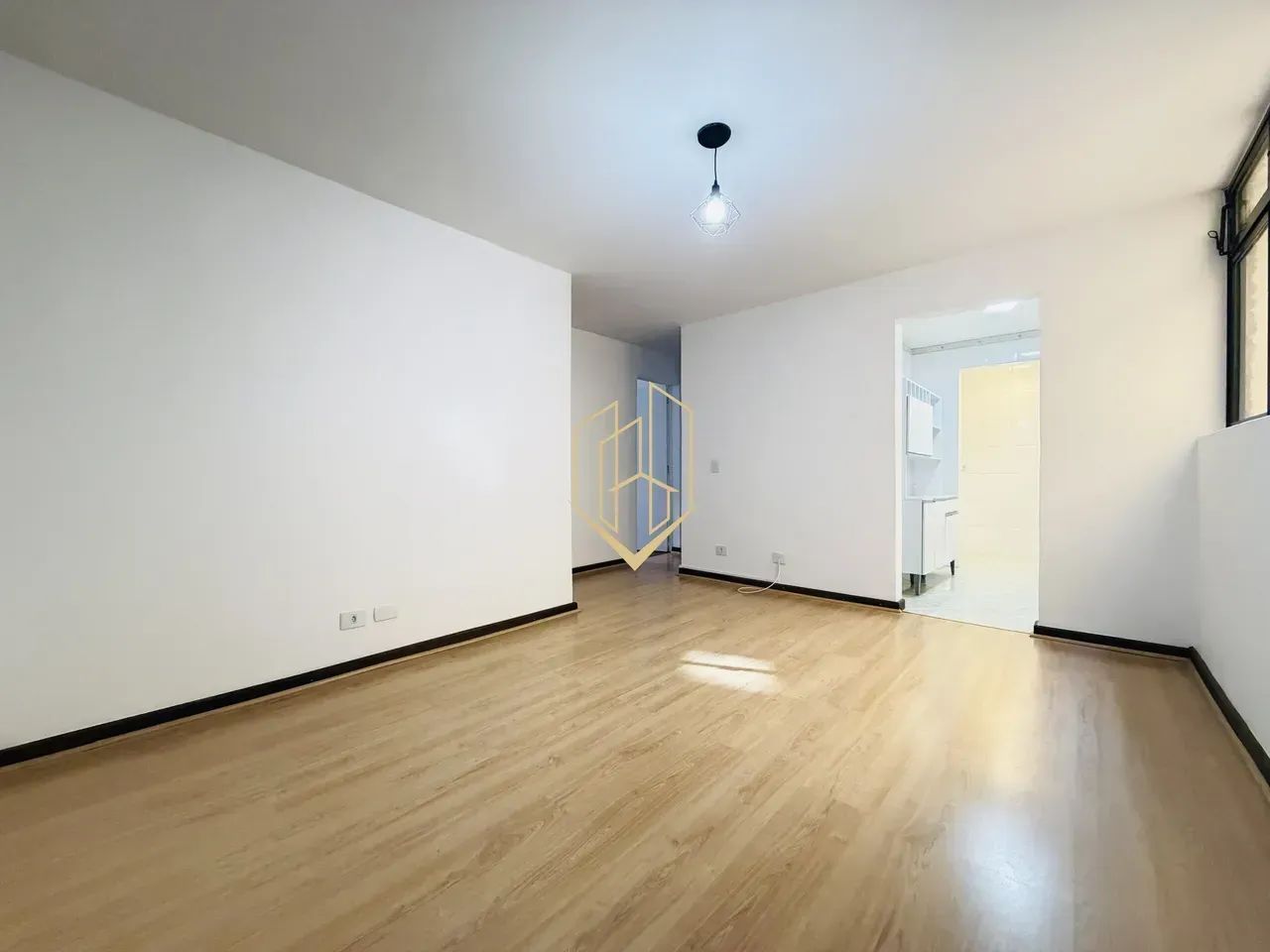 Apartamento com 3 quartos e 1 vaga no bairro Mercês