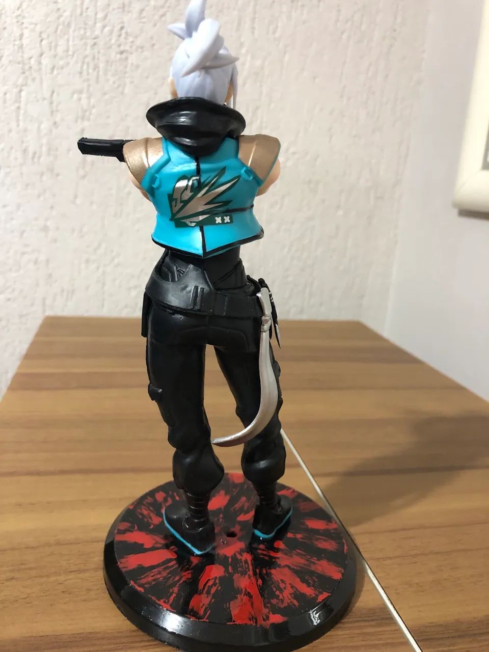 Boneco Jett Valorant 22 cm  - Foto 5