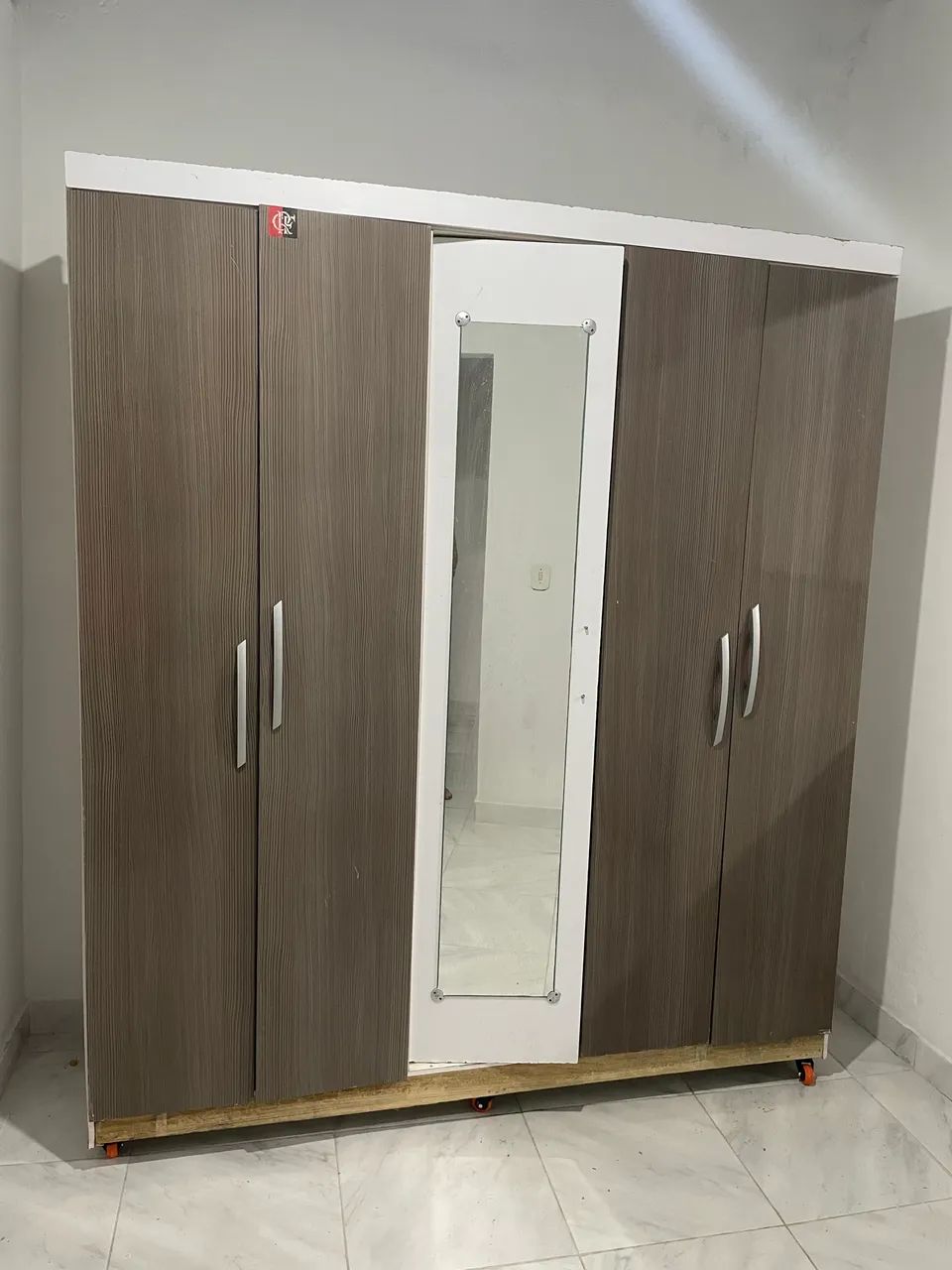 Guarda roupa
