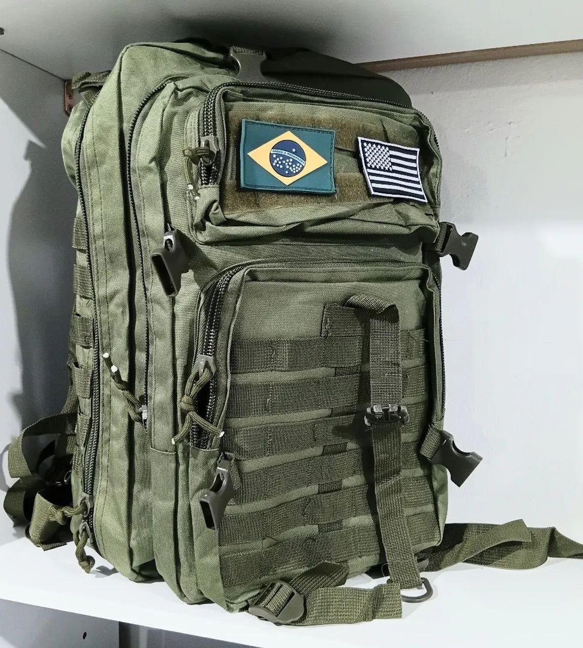Mochila TÁTICA MILITAR 50litros. Nova.