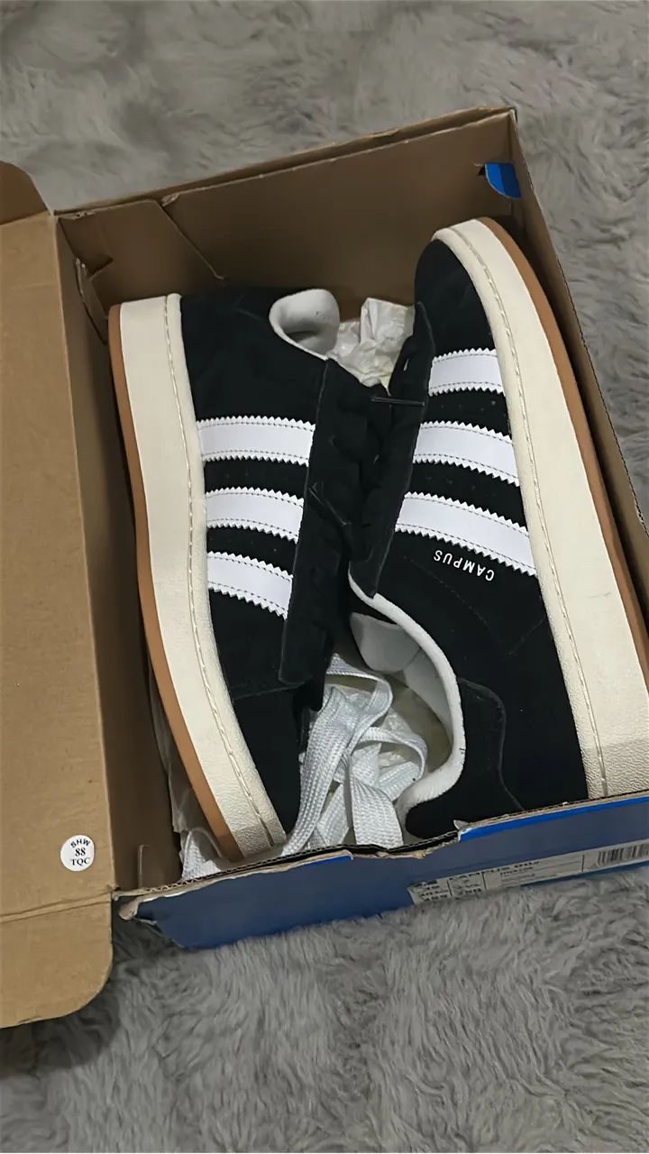 Tênis adidas campus 