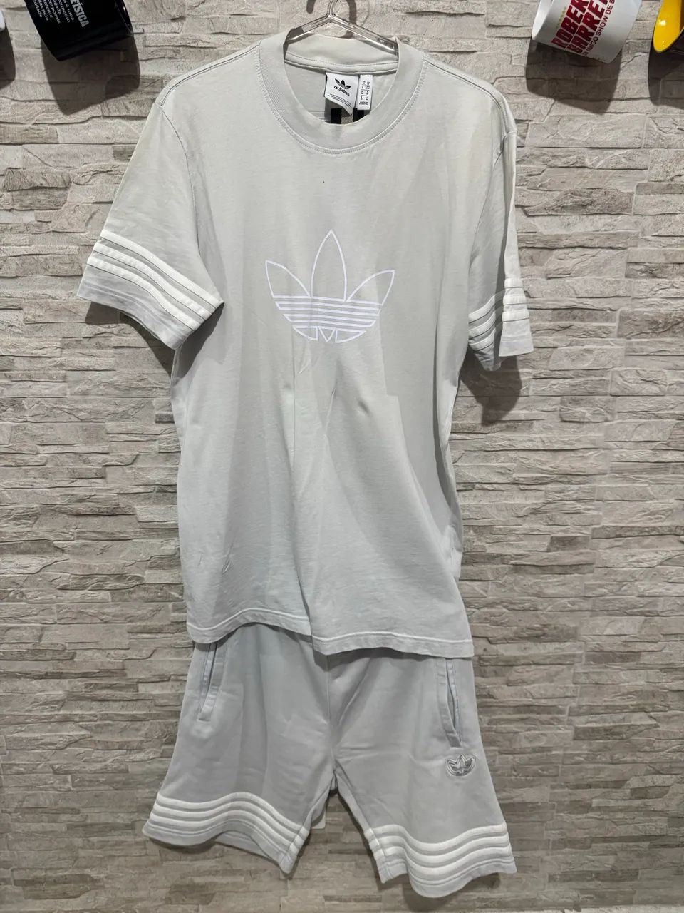 Conjunto adidas azul claro