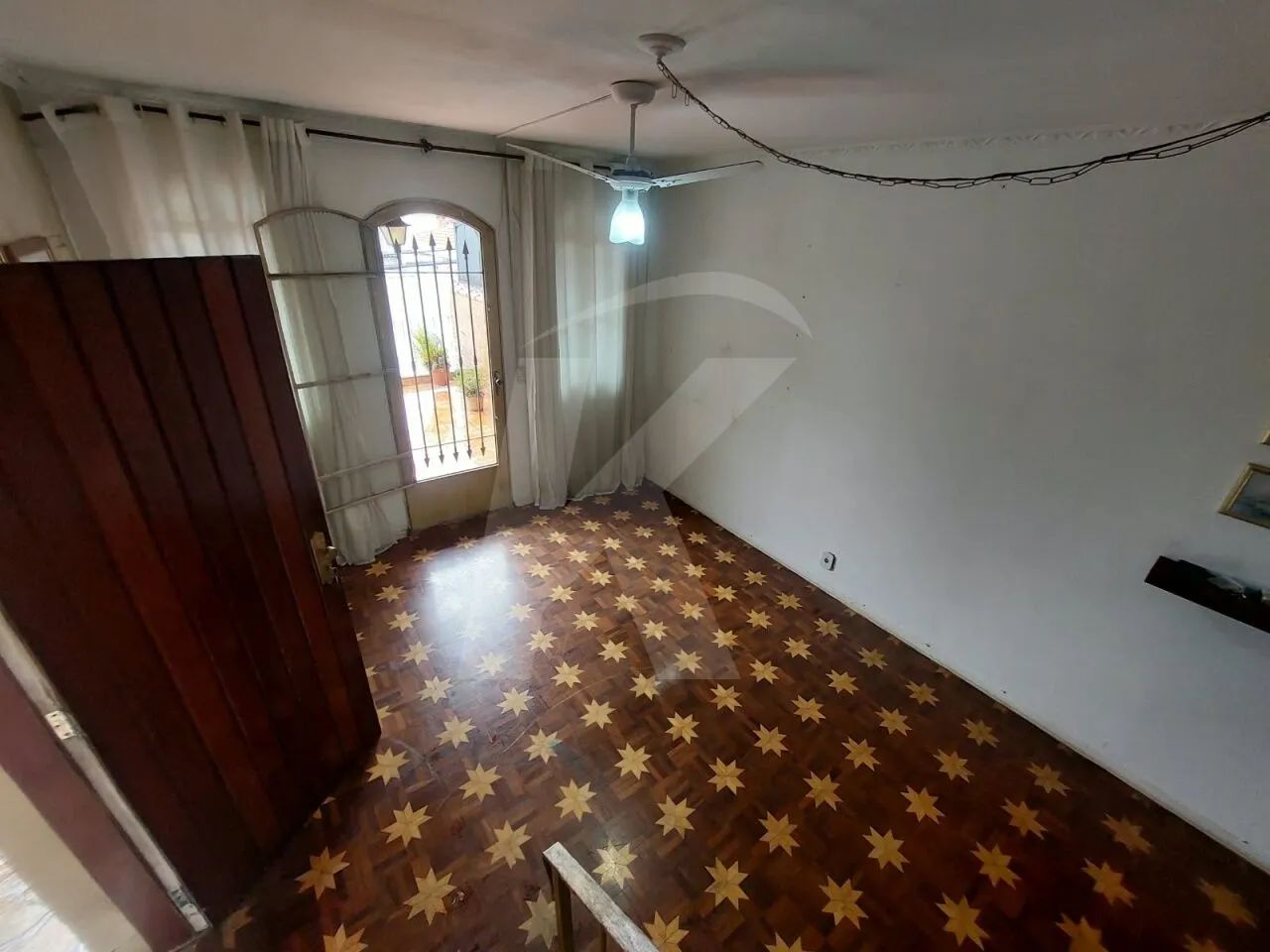 Sobrado com 3 dormitórios e 2 vagas de garagem - Foto 3