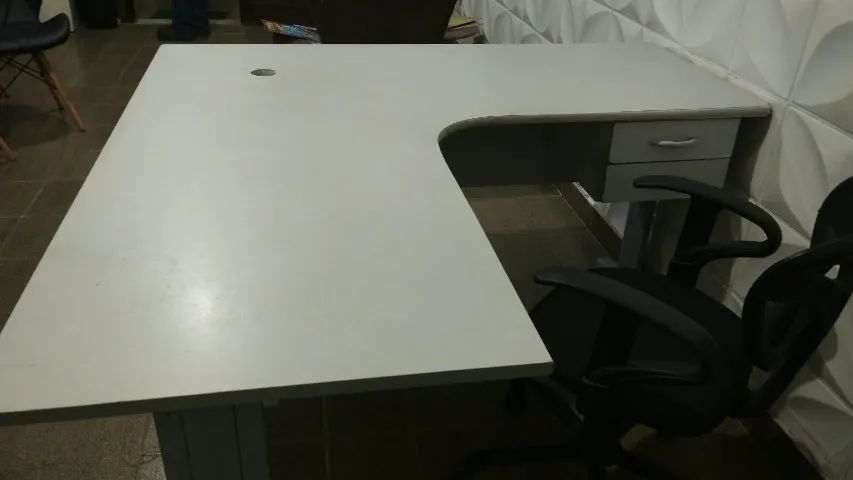 MESA  PARA ESCRITÓRIO - Foto 4