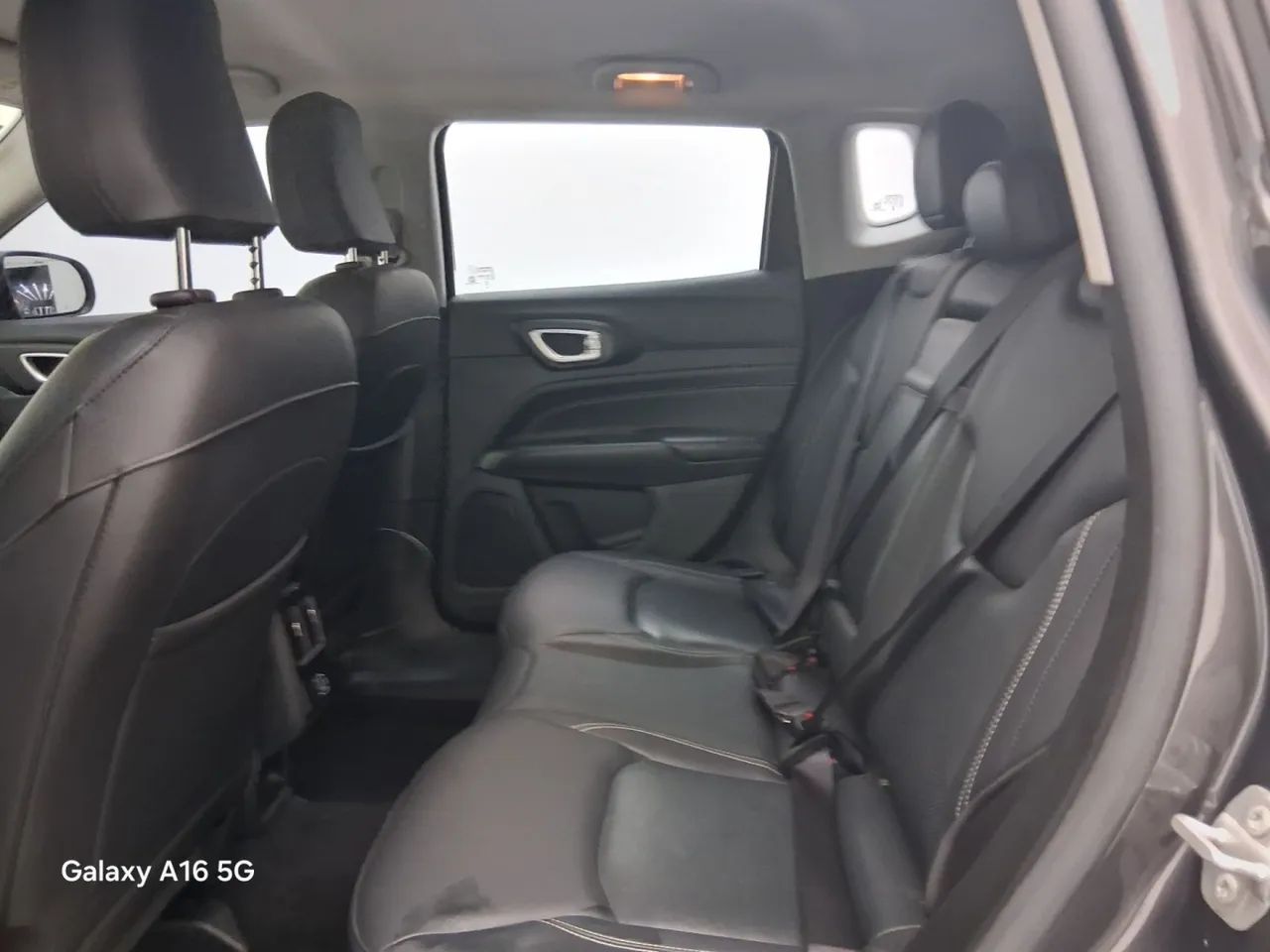 Jeep Compass LONG. T270 1.3 TB 4x2 Flex Aut., foto 17 de 18
