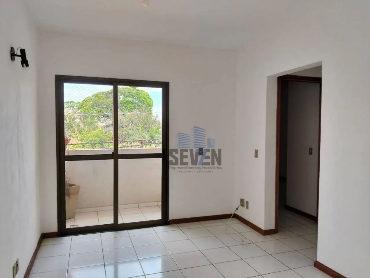 Apartamento com 1 Quarto no Edifício Torremolinos em Bauru - Foto 5